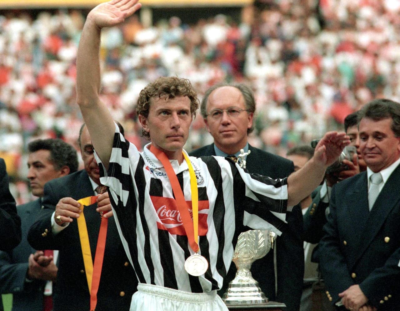 <b>Emilio Butragueño </b>fue jugador del Celaya en 1995 y los llevó a la final del campeonato la cual perdieron con Necaxa.