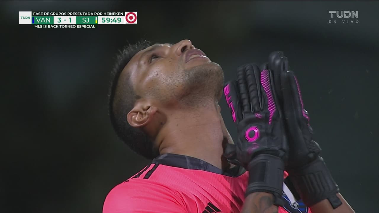 ¡Gravísimo error le cuesta el 3-1 a San Jose! Daniel Vega le regala el gol a los Whitecaps