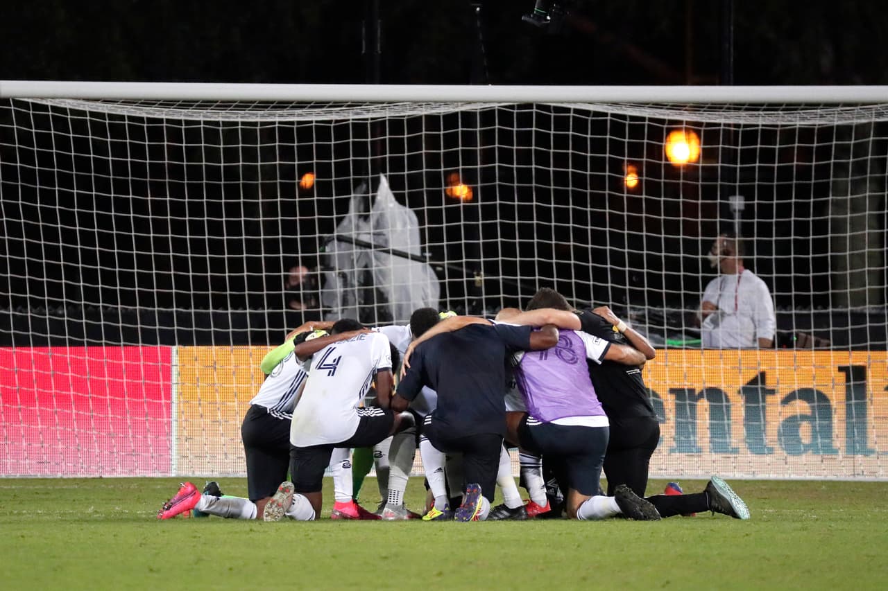 Los de Bruce Arena abandonan el MLS is Back tras caer por la mínima. | Sergio Santos Gomes marcó al 63’ el gol que eliminó a New England Revolution y les dio el pase a la siguiente fase del torneo estadounidense.