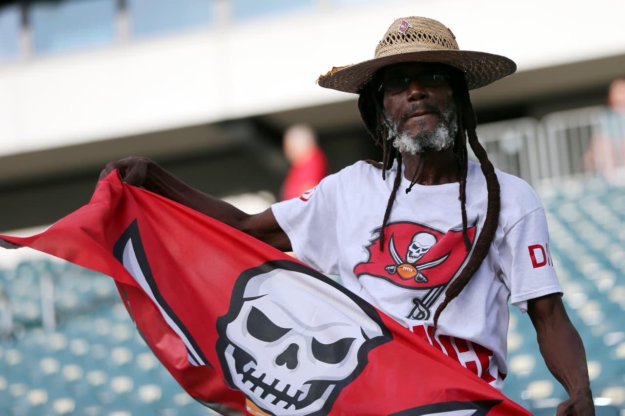 Mira a los aficionados de la NFL durante la primera semana de la pretemporada.