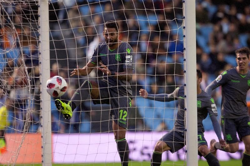 Real Sociedad se llevó un empate 1-1 en su visita al Celta de Vigo en el juego de ida de los dieciseisavos de final de la Copa del Rey, que contó con mexicanos en ambos equipos.
