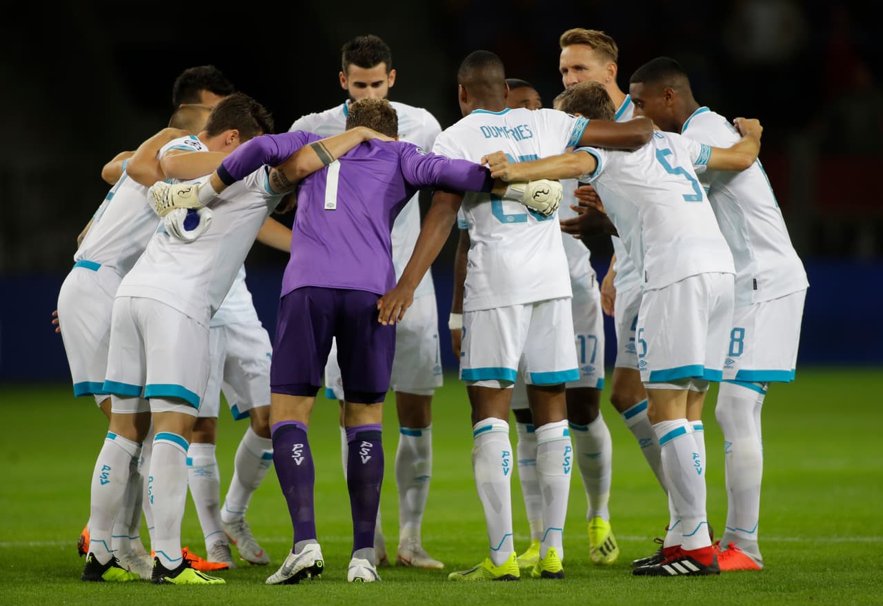 La unidad del equipo holandés marcó un punto claro de inicio, pues el campeón de la Eredivisie está a poco de meterse de nuevo en la fase de grupos del principal torneo de clubes del mundo.