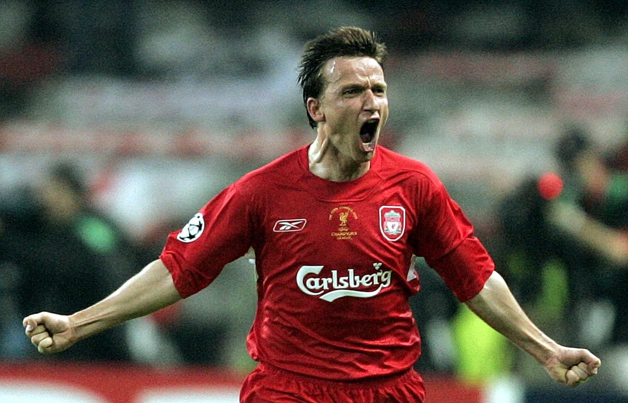 <b>Cada vez más creíble</b>
<br>- Vladimir Smicer festeja tras anotar el segundo gol para el Liverpool.
<br>- En este momento el partido se tornó distinto por completo.