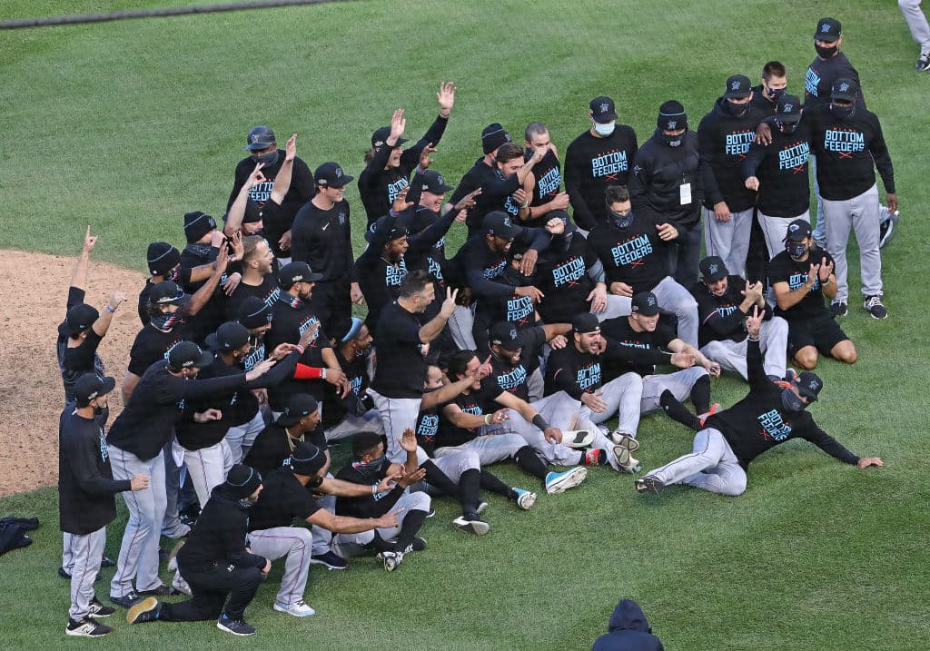 Marlins continúa con su racha invicta en Playoffs de MLB