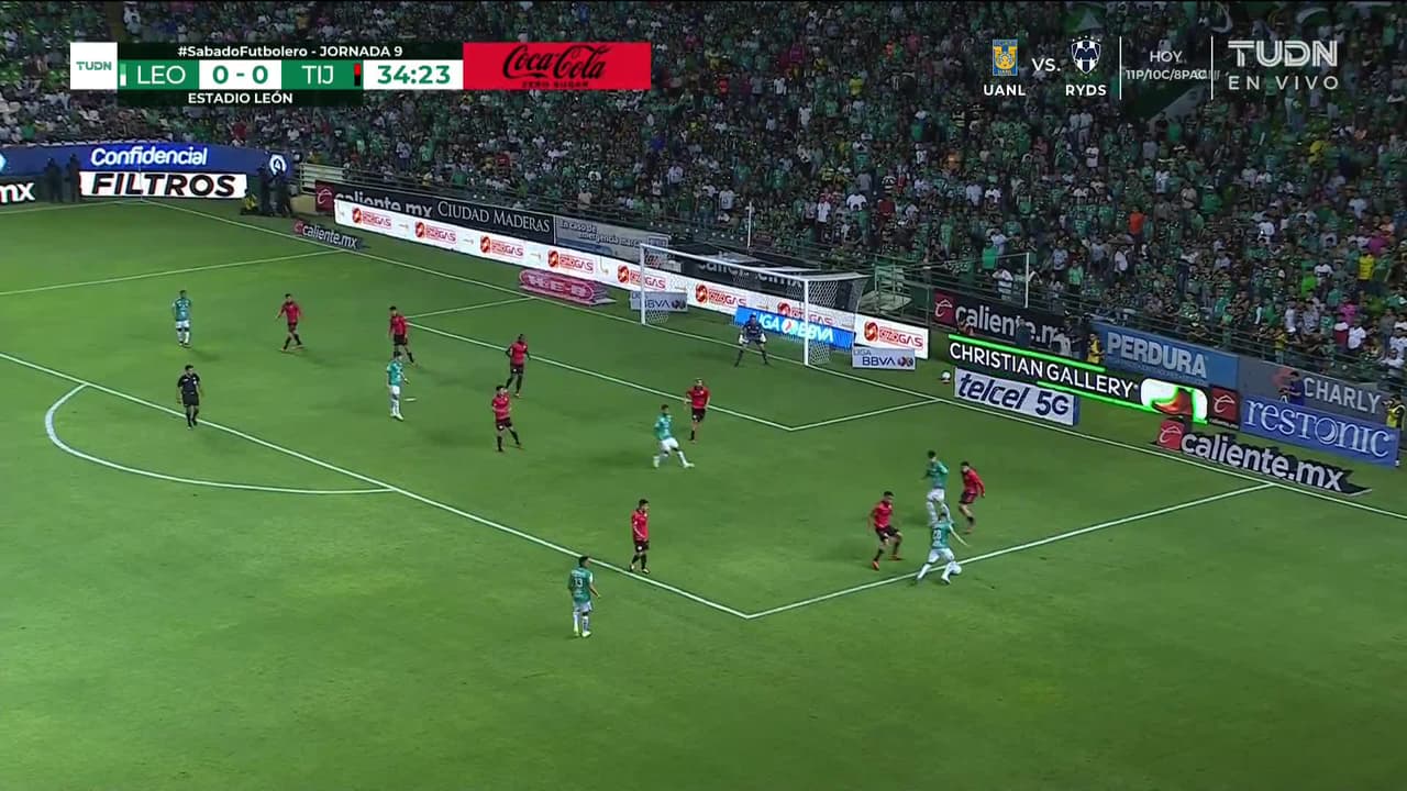 ¡TIRO ATAJADO! disparo por Federico Viñas.