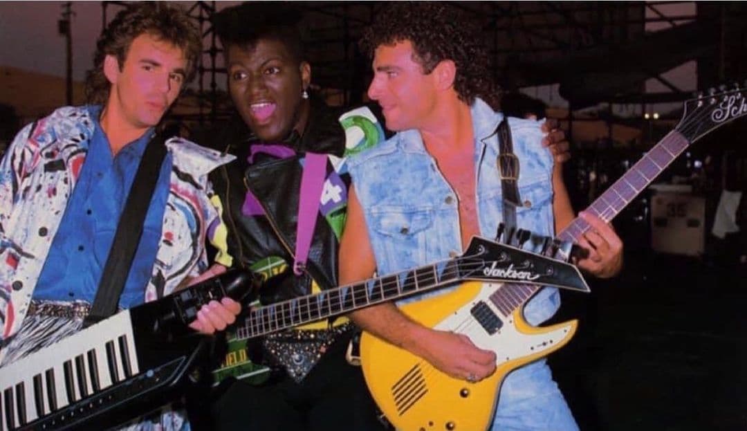 Lollapalooza decidió jugársela este año y agregar artistas de los setenta y ochenta como Journey.