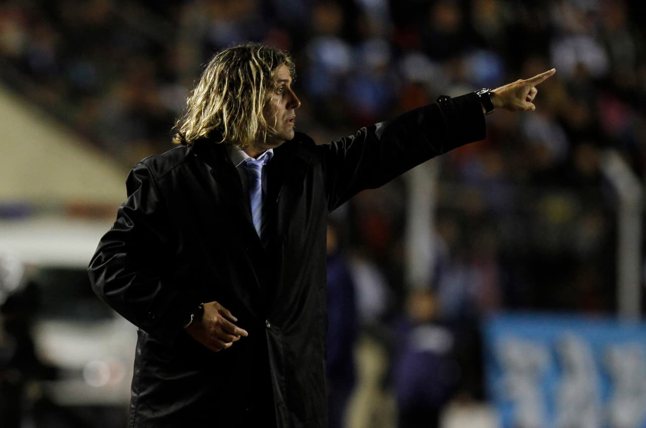 El argentino empezó a los 40 años su labor como técnico y a los 48 años, con Bolívar en Bolivia, obtuvo su primer título profesional en este cargo.