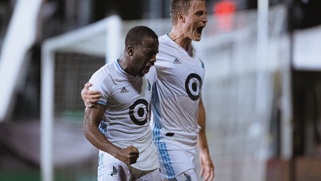 Sporting Kansas City no hace pesar la localía en su regreso y caen 1-2 frente al Minnesota United.