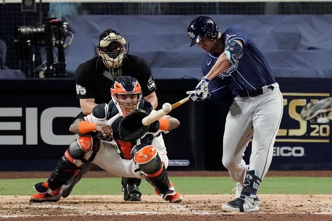 Los Tampa Bay Rays consigue darle la vuelta a los Houston Astros al vencerlos 5-2 y se quedan a una victoria de la barrida.