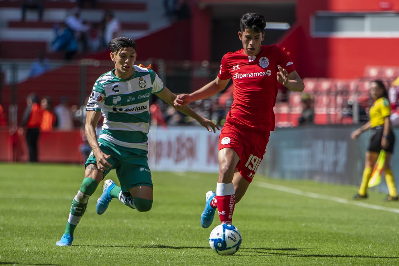 Santos y Toluca empatan en el último partido de la jornada del Torneo de Apertura 2019 de la Liga MX. Santos pasa a la Liguilla como líder general, mientras que los 'Diablos Rojos' no consiguen su calificación.