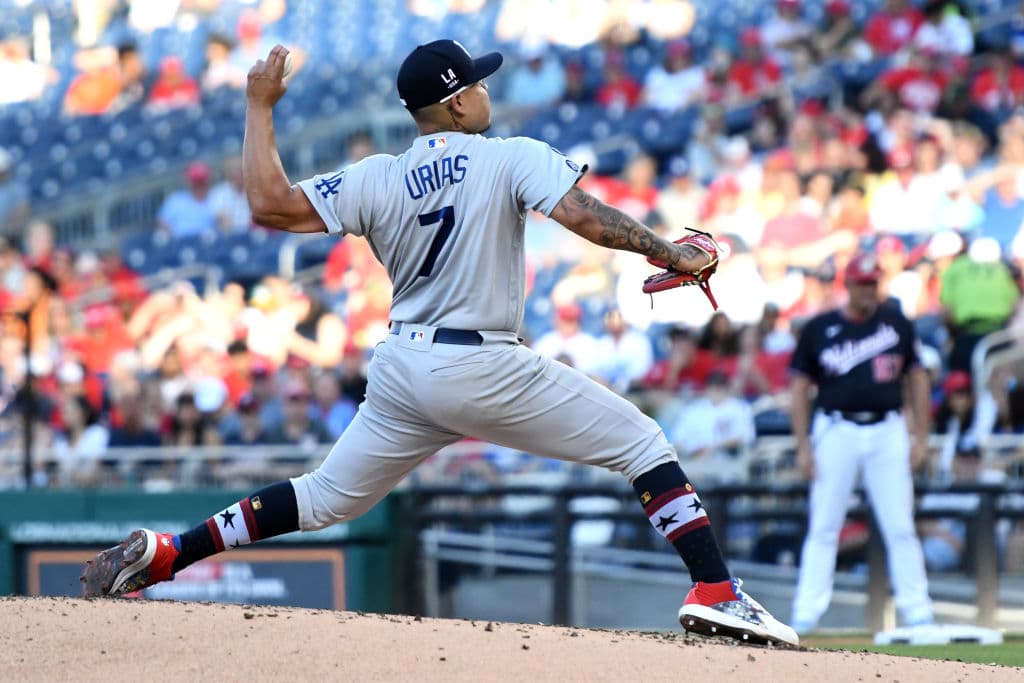 Julio Urías registra su décima victoria con Dodgers