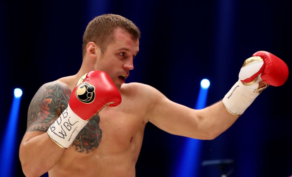 2) 
<b>Mairis Briedis (24-1)</b>. El boxeador letón superó el pasado 21 de julio al francés Brandon Deslaurier por decisión unánime a 10 asaltos. No tiene pactada una próxima pelea todavía.