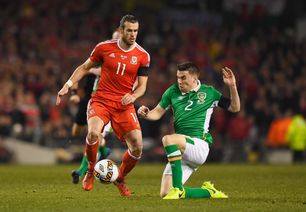 Gales, que tiene problemas para calificar a Rusia 2018, llegaba a Dublín, Irlanda, con el deber de ganar. Pero Gareth Bale era neutralizado por Séamus Coleman.