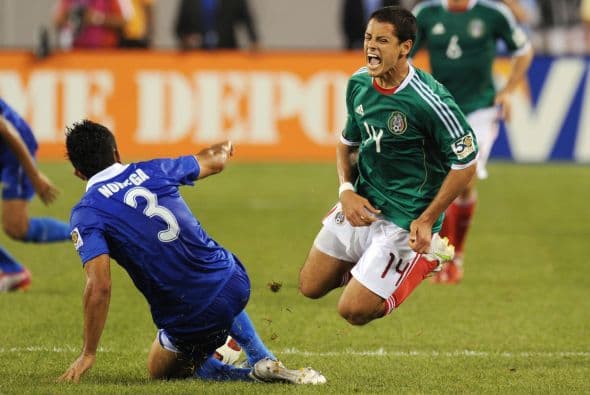El partido estuvo lleno de patadas, algunas de ellas muy violentas, pudiendo lesionar a algún jugador, como la de Wilmer Velázquez sobre Rafa Márquez.