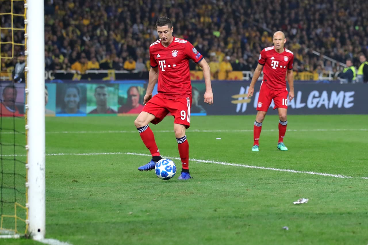 Hasta que en el minuto 63 recibió en el área chica de Rafinha un balón el cual solo tuvo que empujar.