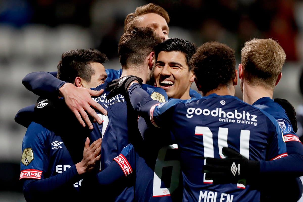 En el minuto 90'+4 el uruguayo Gastón Pereiro anotó el 4-0 definitivo para el PSV.