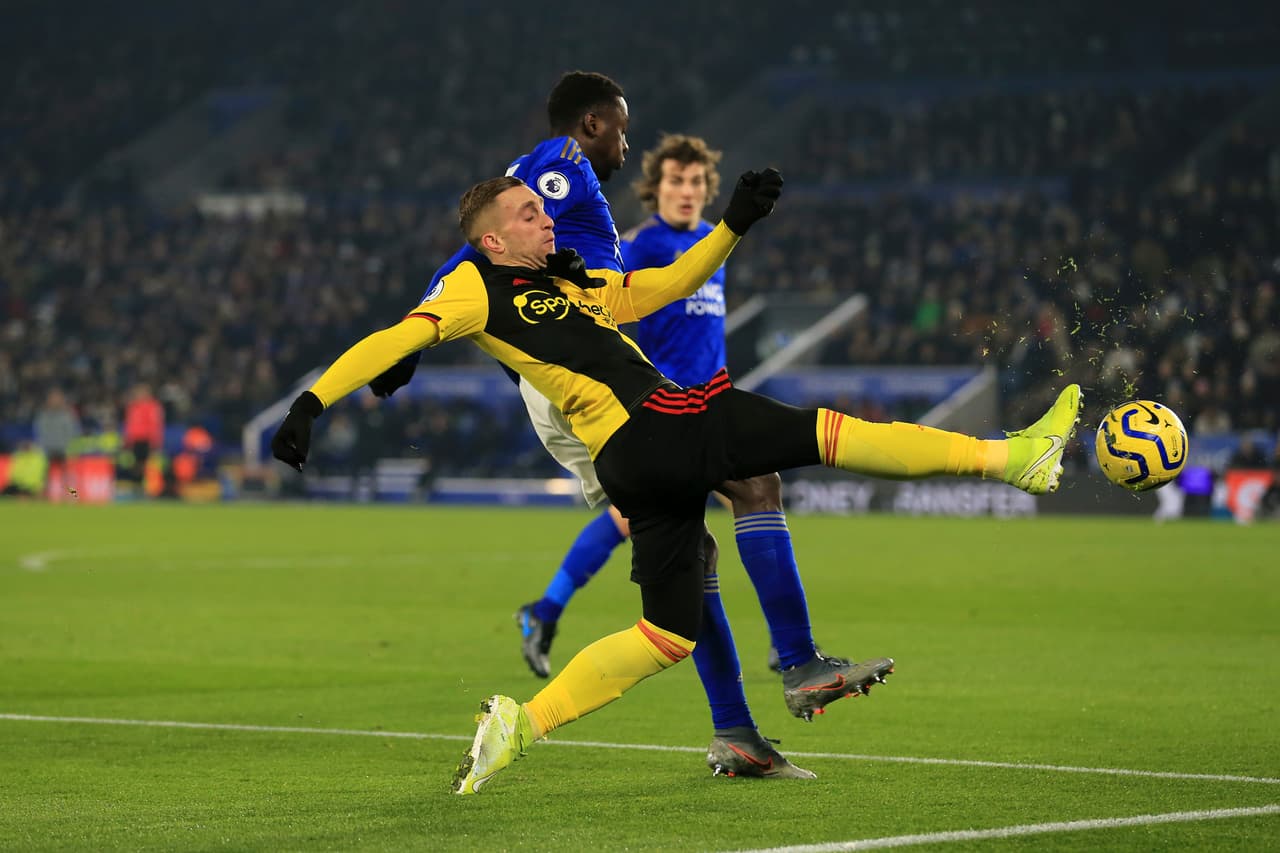 De la mano de Jamie Vardy, el Leicester City tiene una difícil visita al Watford que aunque está peleando la categoría siempre es un rival duro. Los Foxes quieren mantener el paso para ir a la Champions el próximo año.