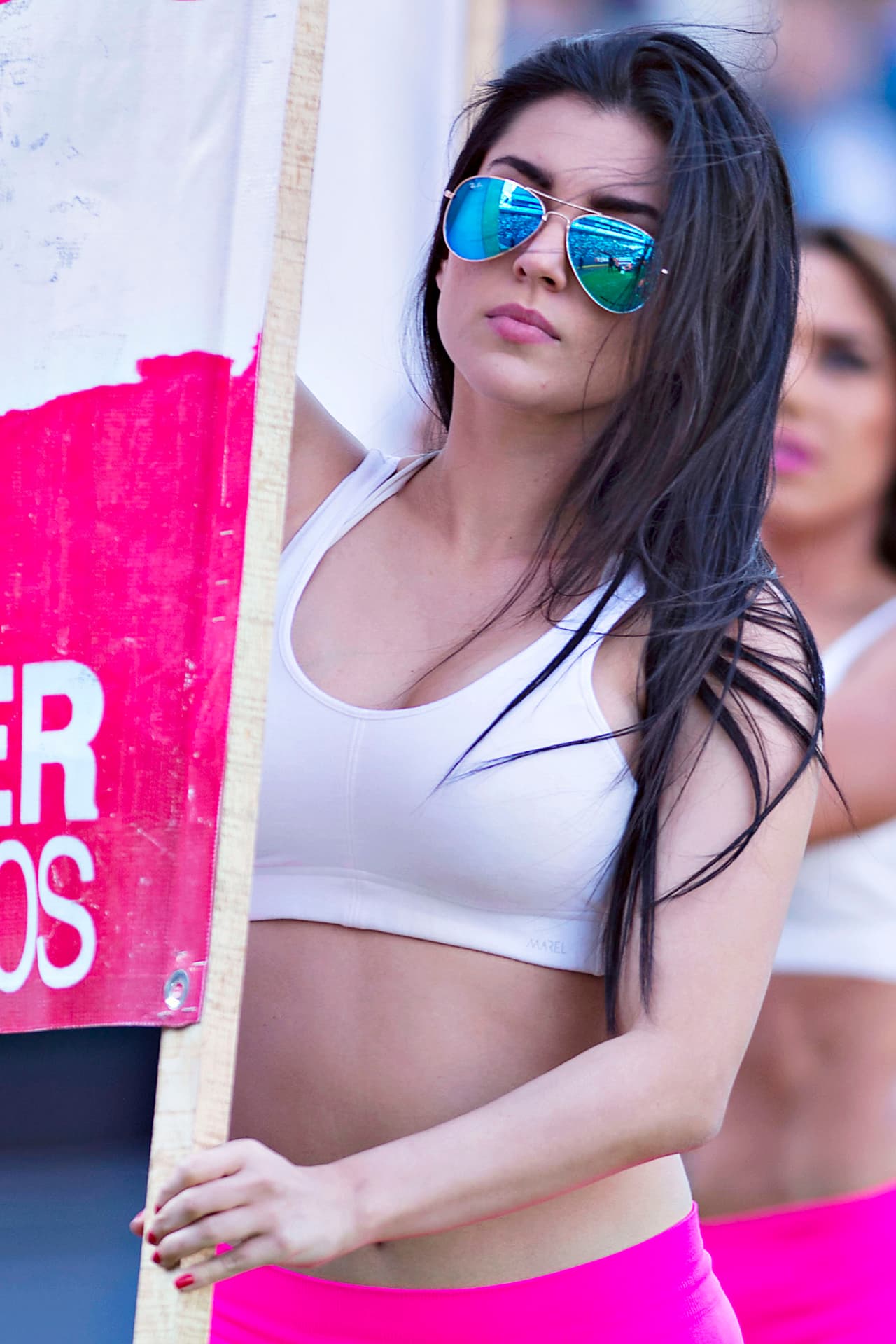 La belleza de las porristas en la fecha 15