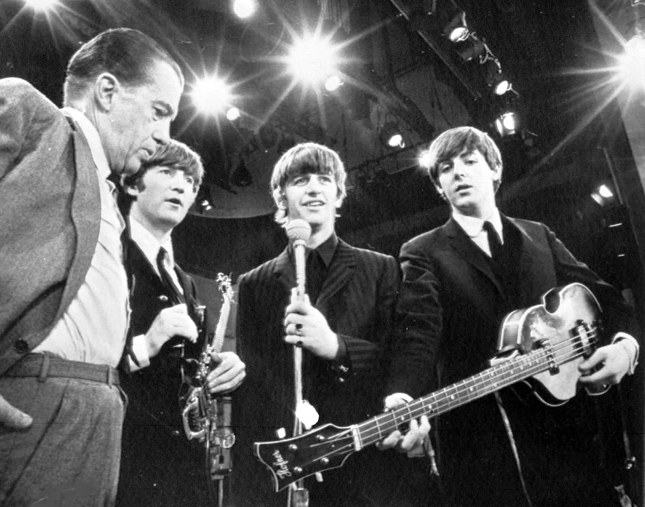 En ocho años grabaron trece álbumes de estudio, publicaron 22 sencillos, falleció Epstein, apareció Yoko Ono y se jodió todo. Bueno, al menos eso dicen los ‘beatlemaniacos’. Pero ¿el futbol formaba parte de la vida del cuarteto de Liverpool? Sí.