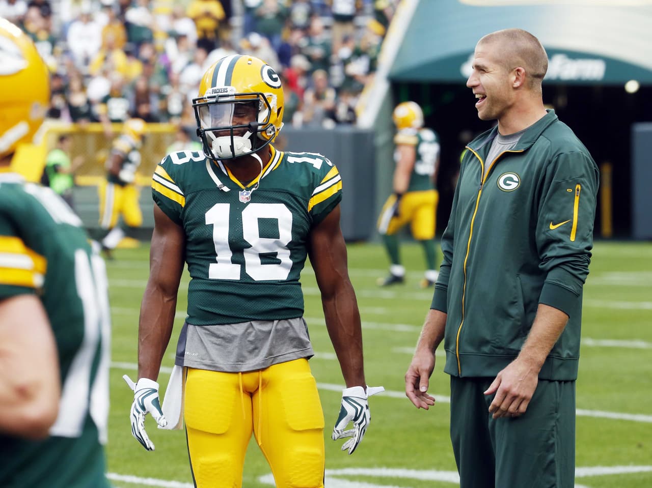 Randall Cobb sufrió una lesión menor en el hombro en el juego contra los Eagles