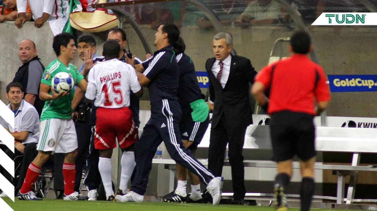 Javier Aguirre prendió la bronca ante Panamá en 2009.