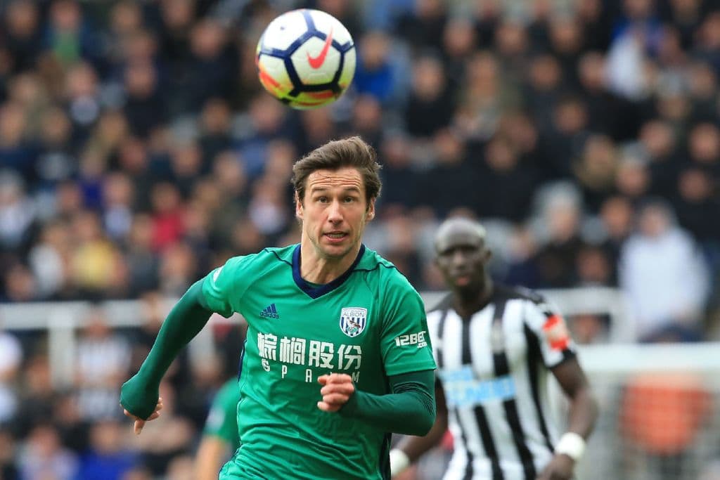 El mediocampsta del West Bromwich Albion, recien descendido de la Premier League, Grzegorz Krychowiak, con 49 llamados con el equipo mayor polaco, es uno de los indiscutibles para Nawalka.