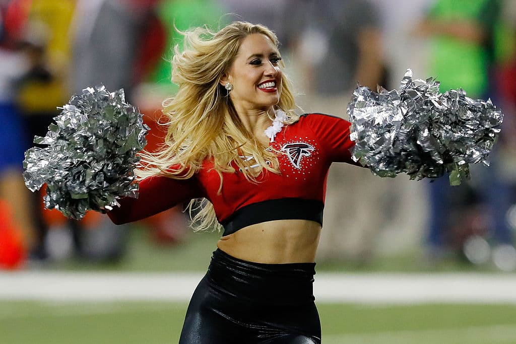 Los Atlanta Falcons tuvieron la ofensiva más explosiva de la NFL esta temporada y lucharan por un pase a la Final de división ante los Seahawks. Gran parte de su éxito se debe al apoyo incondicional que les brindaron sus bellas cheerleaders.