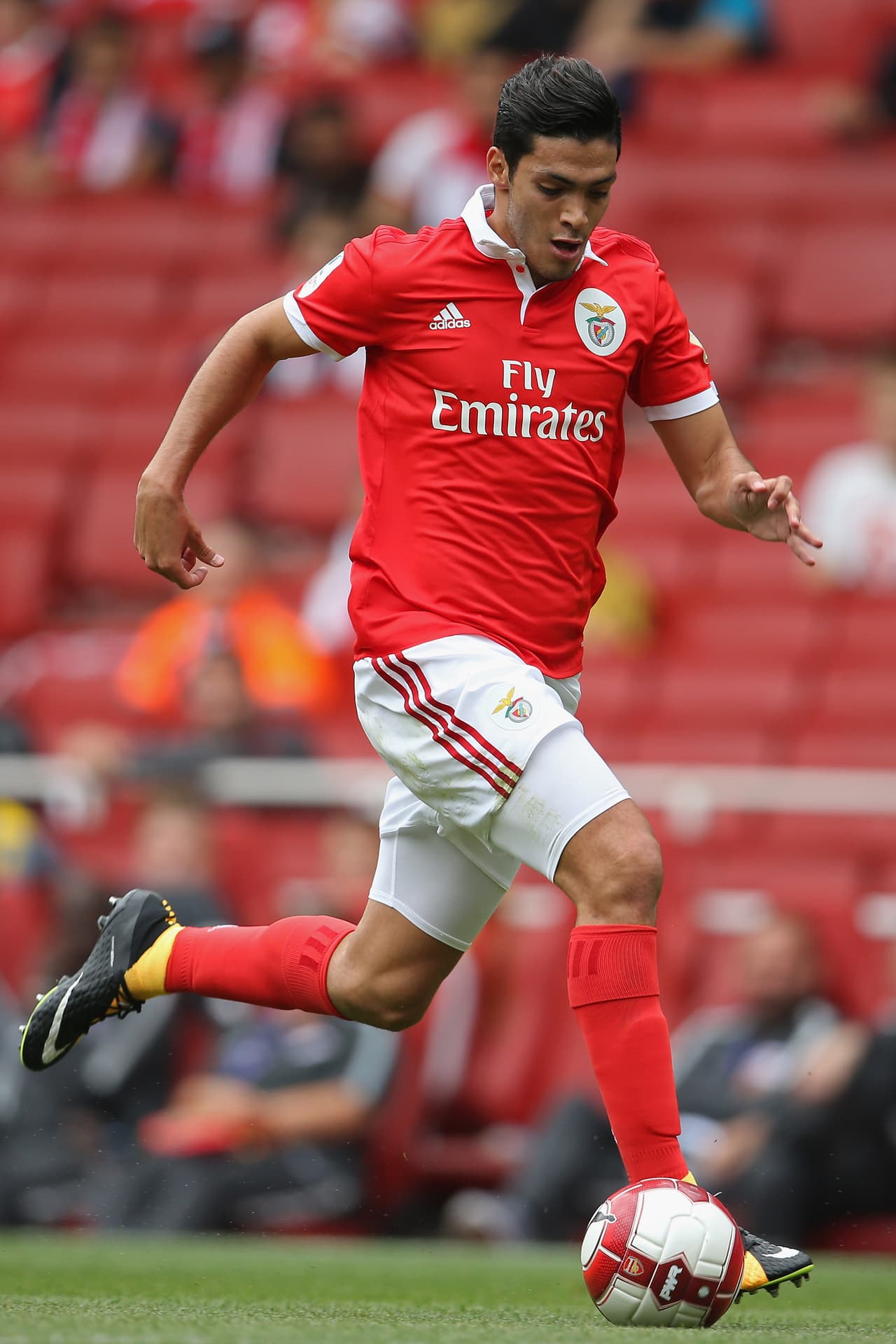 Sábado 13 de enero / Sporting Braga Vs. Benfica: solo una vez ha sido titular Raúl Jiménez en la Liga NOS durante esta temporada, teniendo mayr participación en Champions –eliminados– y las Copas locales.