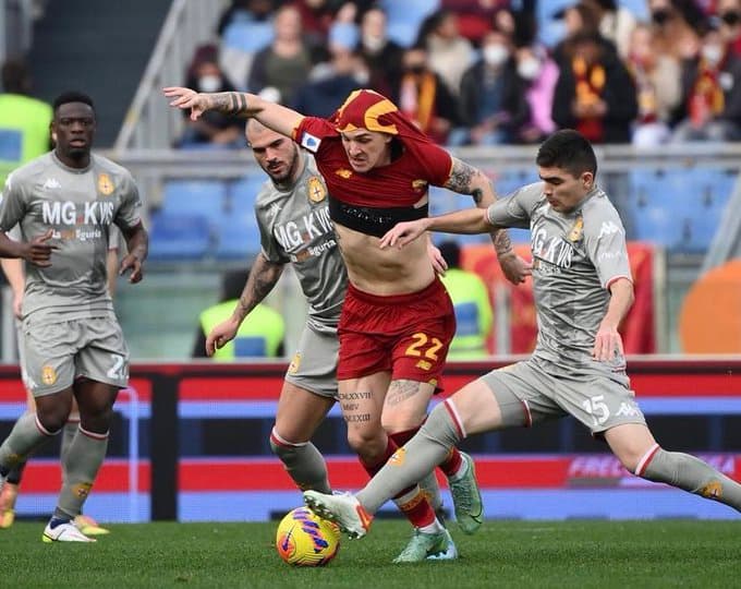 ¿Mensaje al 'Tata' Martino? Johan Vásquez enciende Twitter con post