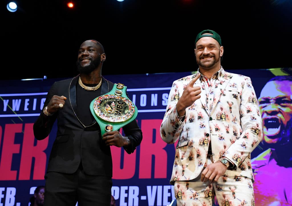 Entre sonrisas y bromas, Deontay Wilder y Tyson Fury presentaron la segunda pelea por el título mundial de los pesados que ostenta Wilder, será en febrero.
