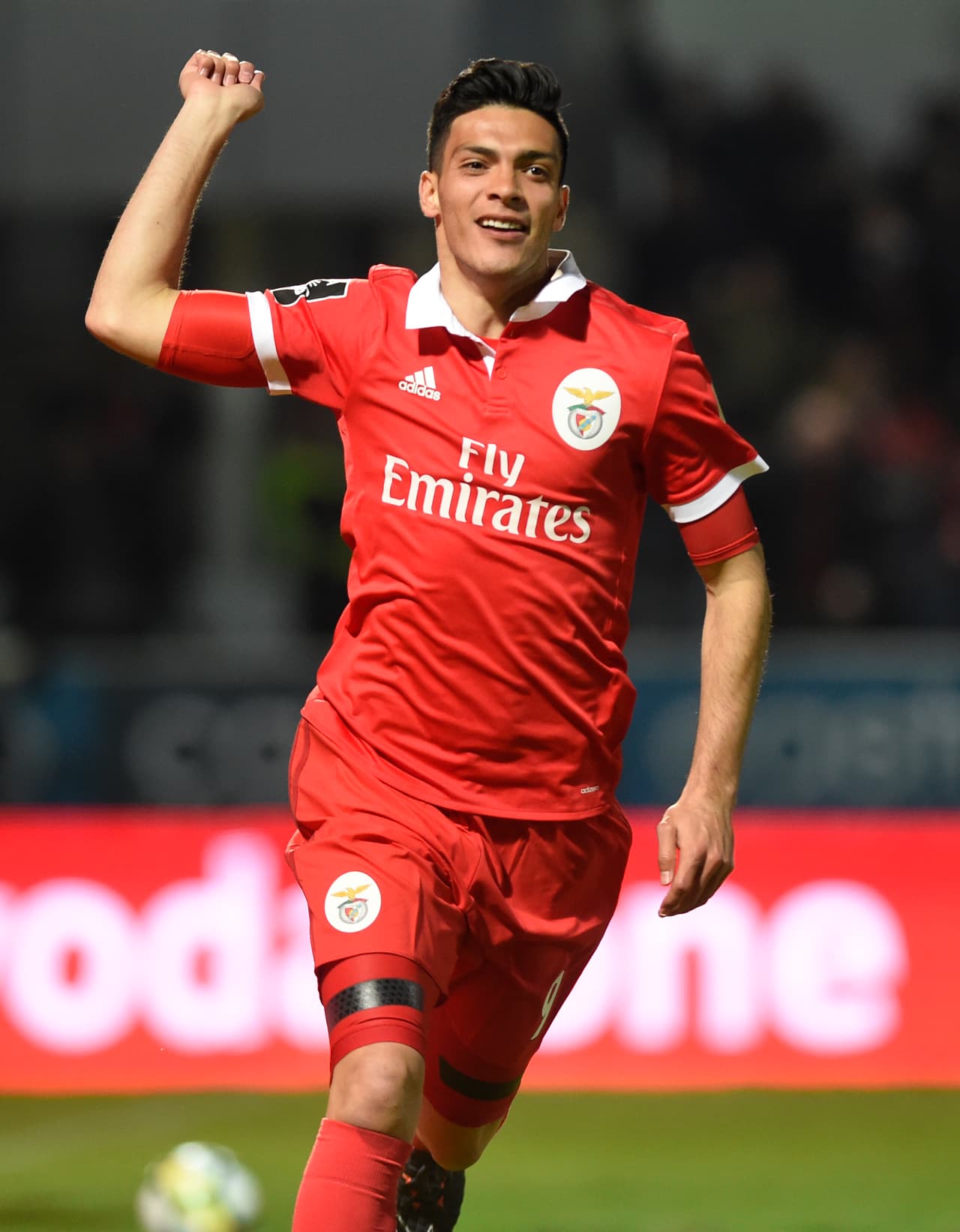 Sábado 7 de abril - Vitoria Setúbal Vs. Benfica: Raúl Jiménez viene de jugar 20 minutos en el triunfo de las Águilas por 2-0 ante el Guimaraes. Seguramente volverá a ser suplente.
