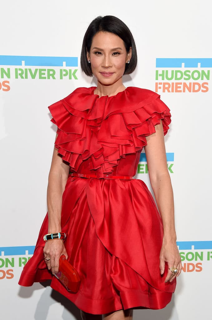 Juntas tendrán que ocuparse de un caso muy importante: el secuestro del genio de la informática Eric Knox por su rival Roger Corwin. Si no consiguen liberarlo, quedaría destruida la intimidad de todo el mundo, incluido Charlie, su misterioso jefe.