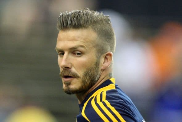 Uniéndose a la moda de los contrastes en el cabello, David aplicaría un peinado corto en los costados y largo de arriba. Más videos del Mundial y Golazo Extra
