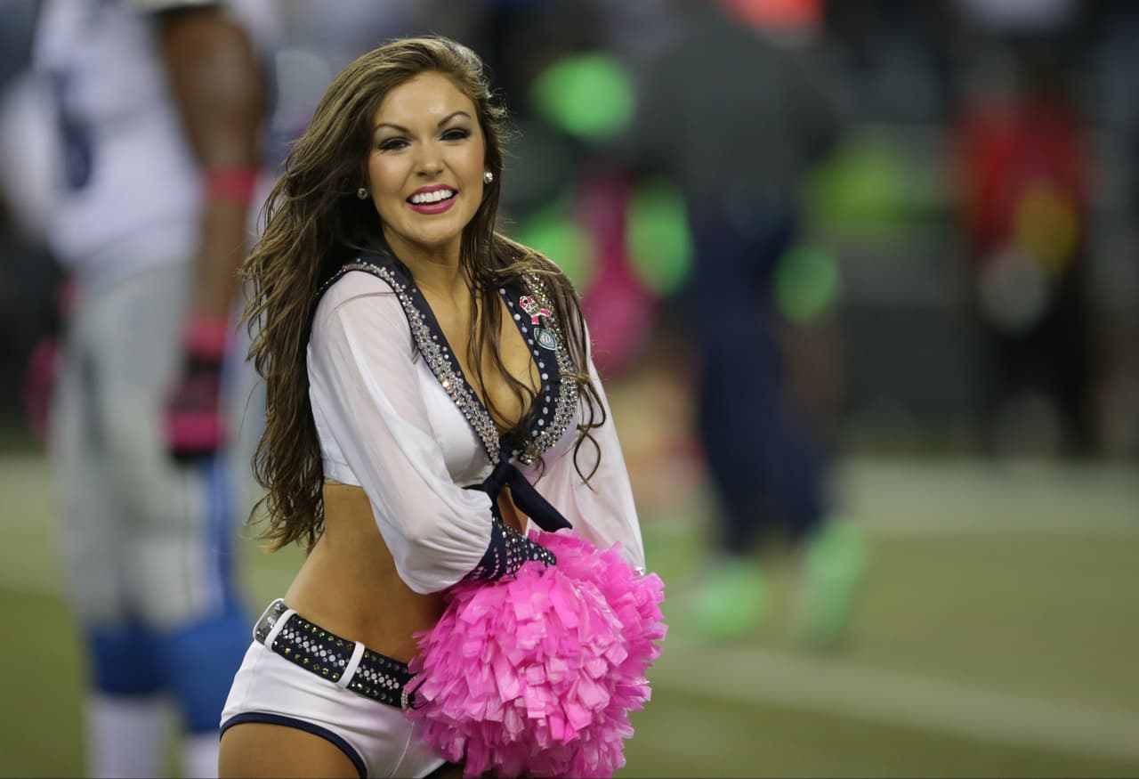 De los ocho equipos de la NFL en la Ronda de Comodines, Bengals, Texans, Chiefs, Vikings, Redskins y Seahawks tienen porristas y NFL.com/Español te regala un collage con las mejores imágenes de todas ellas. ¡Disfrútalo!