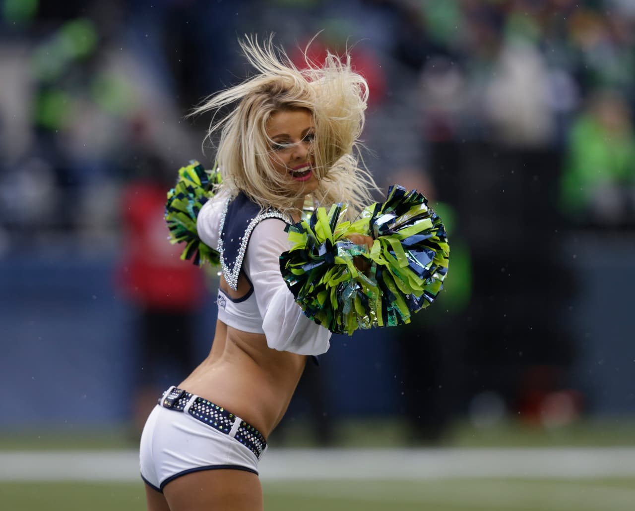 De los ocho equipos de la NFL en la Ronda de Comodines, Bengals, Texans, Chiefs, Vikings, Redskins y Seahawks tienen porristas y NFL.com/Español te regala un collage con las mejores imágenes de todas ellas. ¡Disfrútalo!