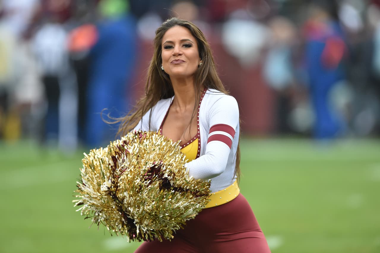 De los ocho equipos de la NFL en la Ronda de Comodines, Bengals, Texans, Chiefs, Vikings, Redskins y Seahawks tienen porristas y NFL.com/Español te regala un collage con las mejores imágenes de todas ellas. ¡Disfrútalo!