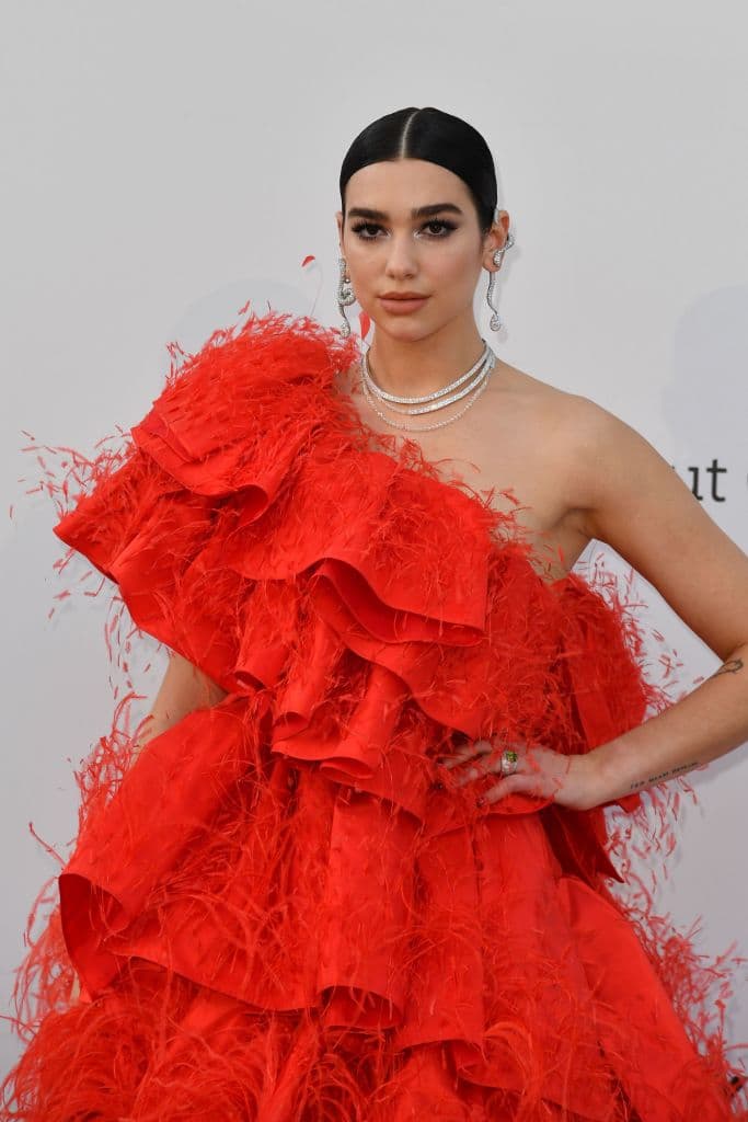 La información fue confirmada por el presidente de Warner Records UK, Joe Kentish.
<br>