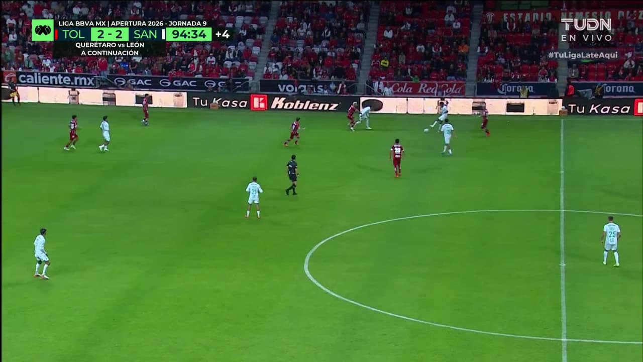 ¡GOL!  anota para Santos Laguna. Fran Villalba