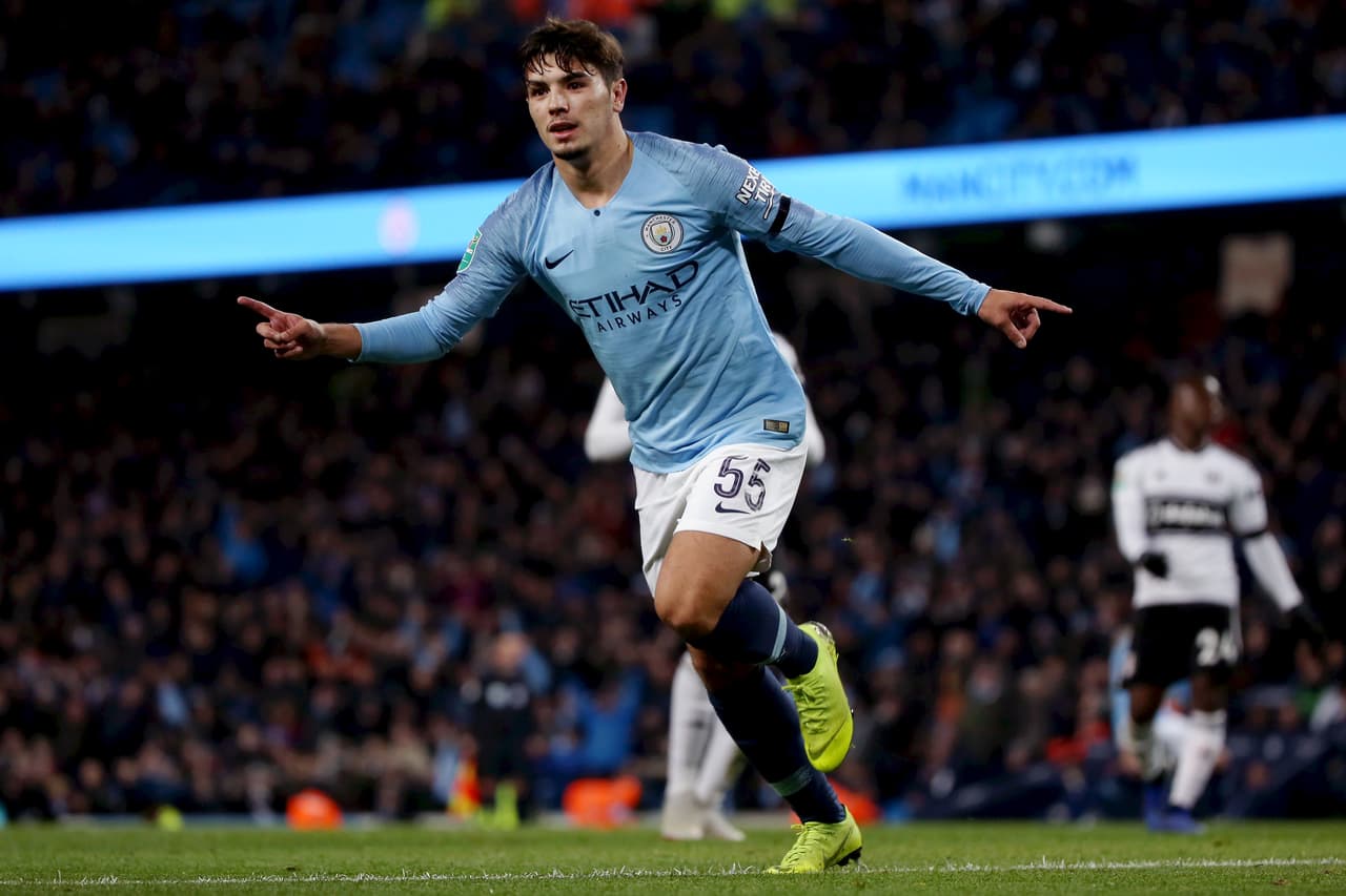 El joven Brahim Díaz sigue siendo objetivo de varios grandes, una vez que su contrato no fu extendido con el Manchester City. Al español lo quieren el Bayern, Real Madrid y Barcelona.