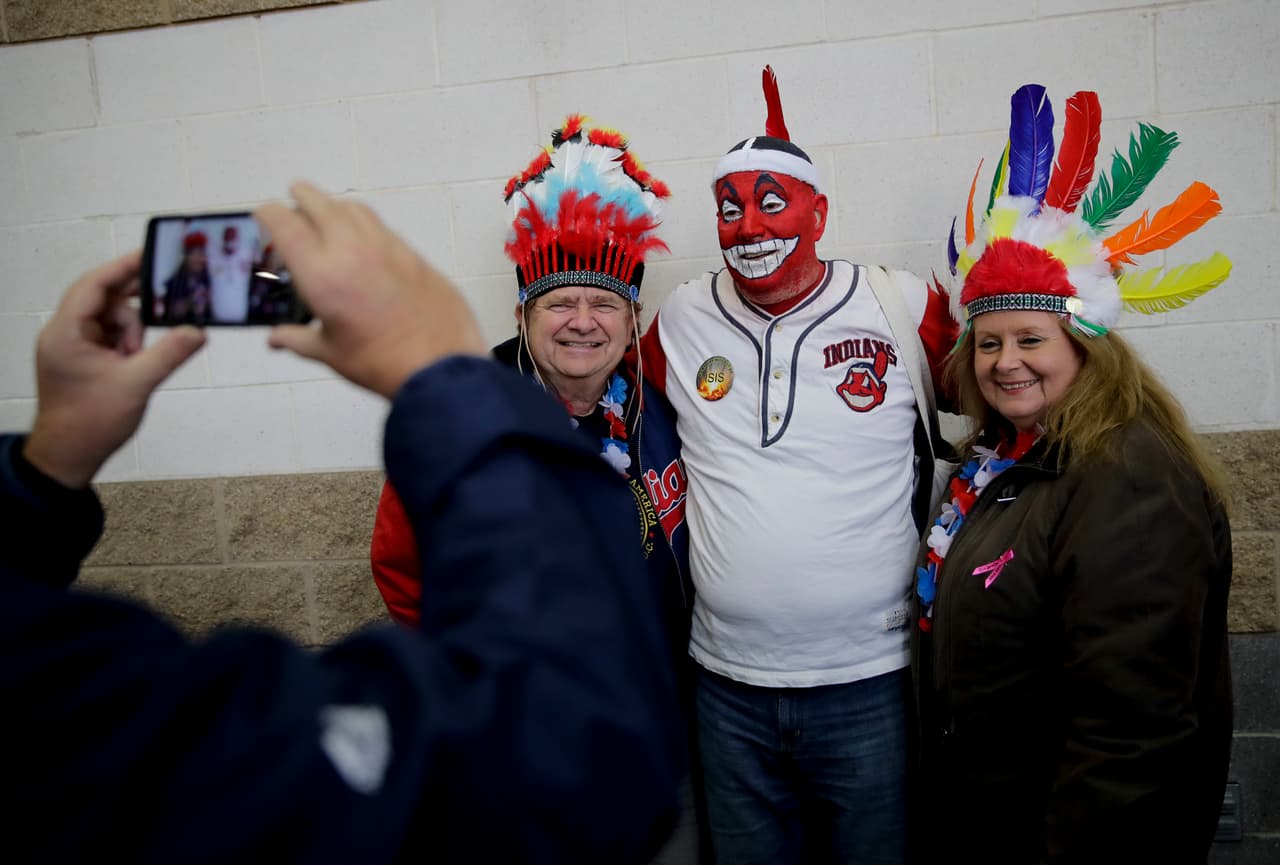 Este momento histórico, con toda la indumentaria en cuestión, es importante registrarlo y guardarlo no solo en la memoria.