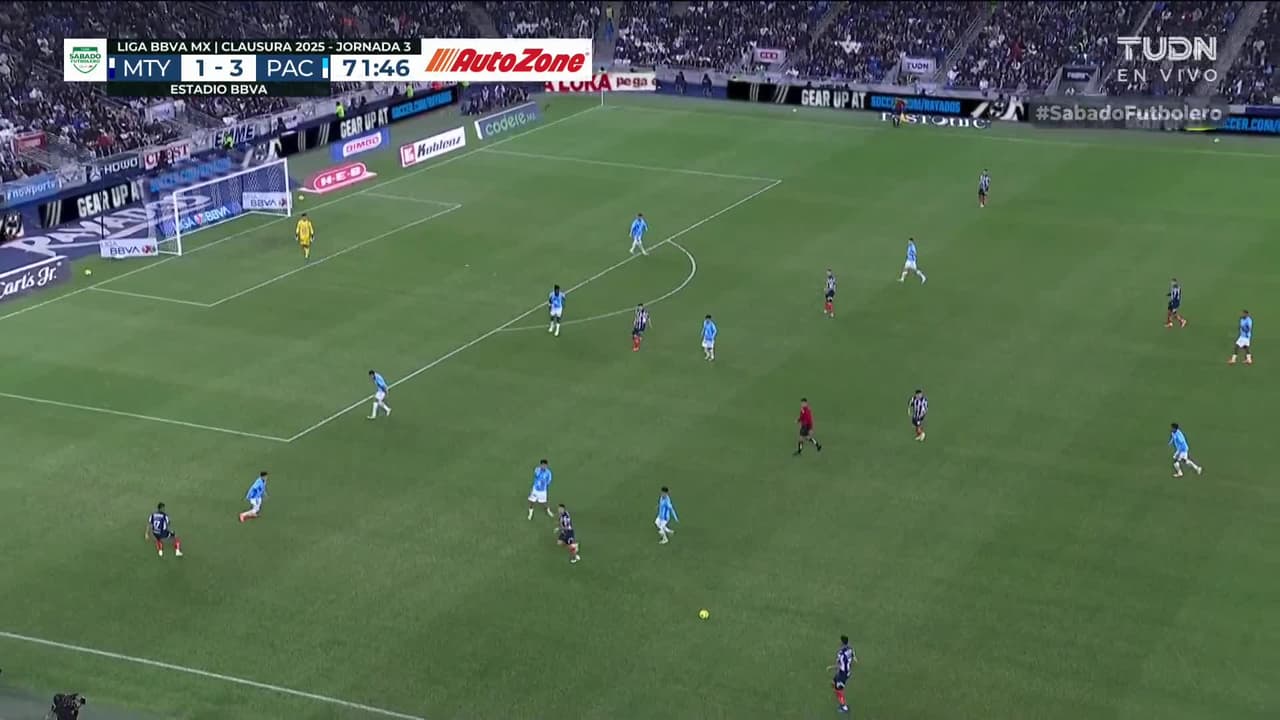¡GOOOL! Germán Berterame anota para Monterrey.