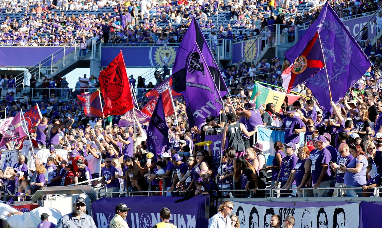 'The Wall', el muro humano de la afición de Orlando City, estará presente en su nueva casa. (USA Today Images)