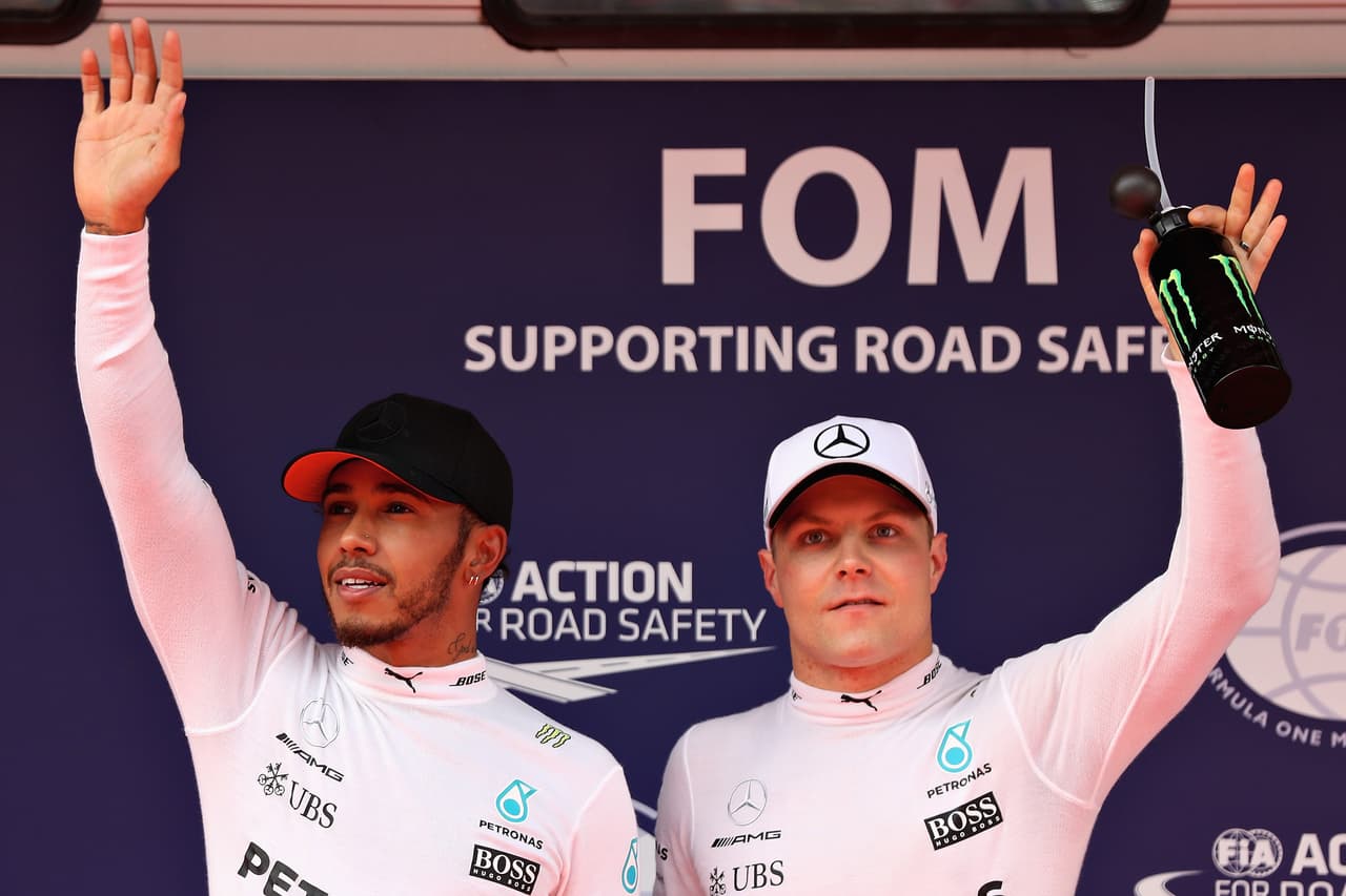 El finlandés Valtteri Bottas, compañero de Hamilton, registró un tiempo de 1:31.865 y saldrá de tercero.