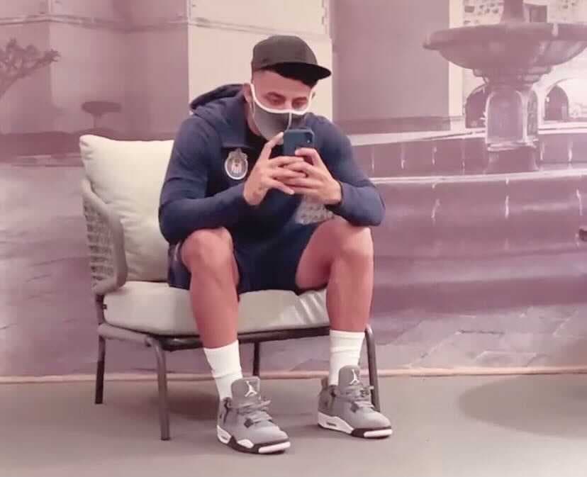 Alexis Vega revela su mejor amigo en Chivas y su sueño europeo