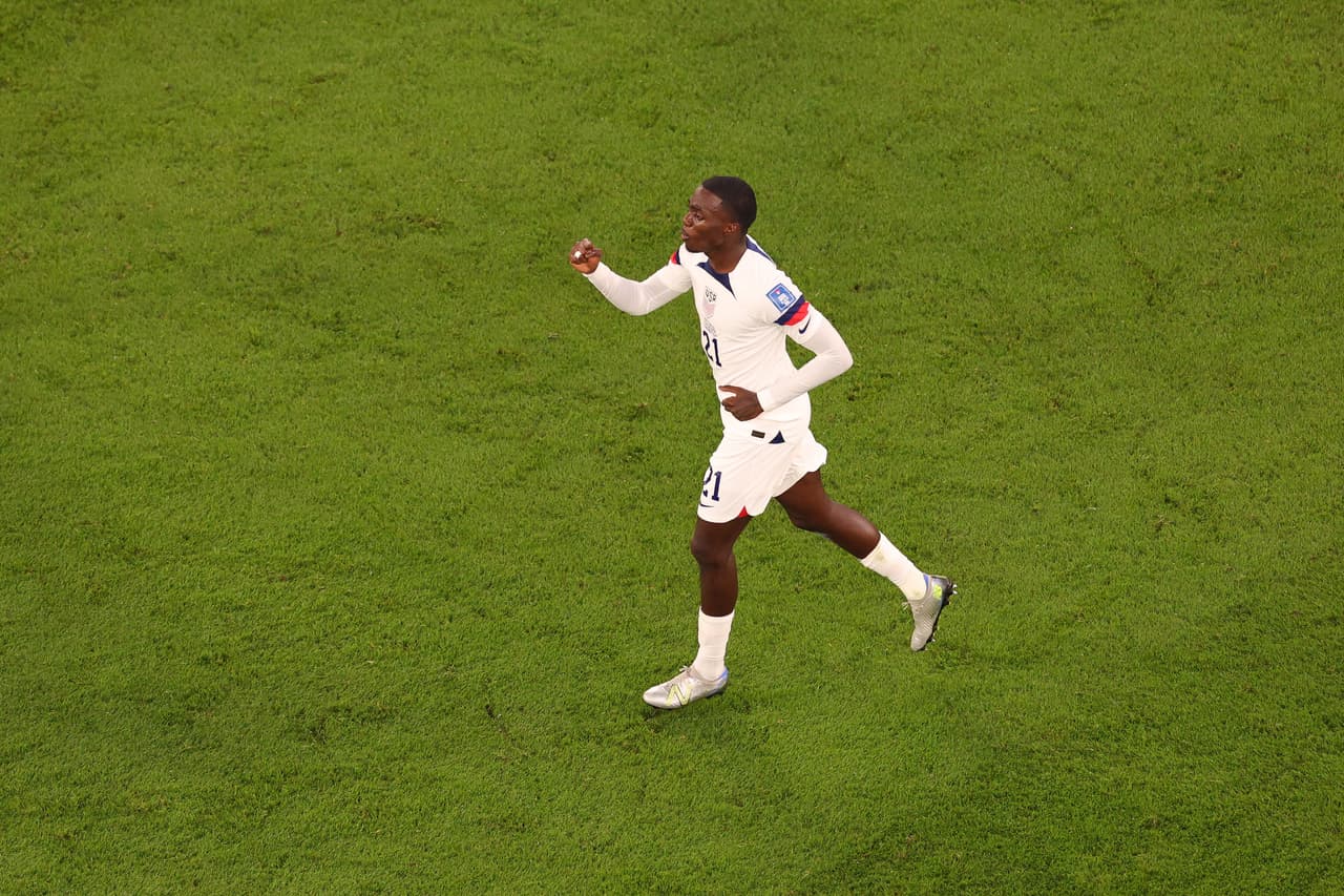 George Weah felicita a su hijo Tim por su primer gol en el Mundial