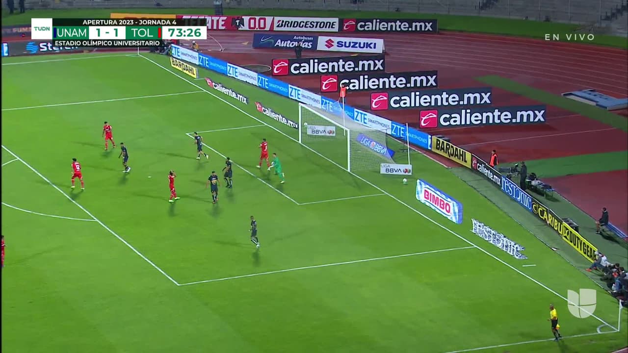 ¡TIRO ATAJADO! disparo por Robert Morales.