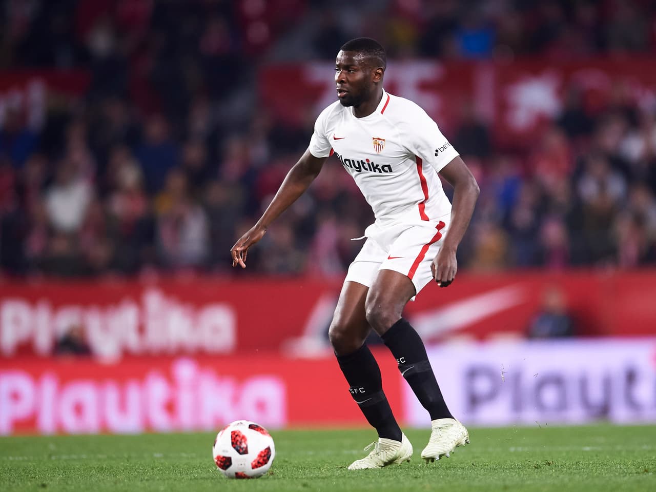 Existe la posibilidad que Ibrahim Amadou deje el Sevilla y se sume al Stuttgart en la Bundesliga.