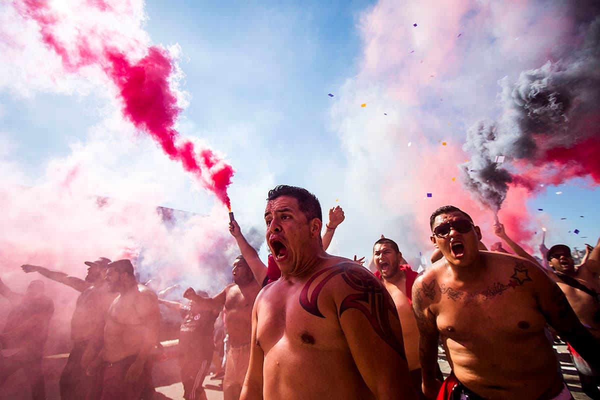 Fanáticos de Xolos de Tijuana en las afueras del Estadio Caliente, previo al juego contra León por la jornada 3 del Apertura 2018.