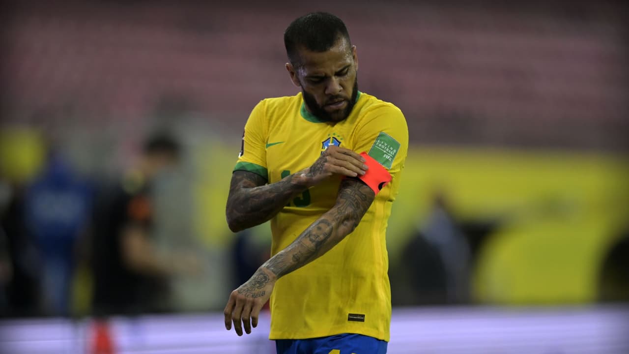 Dani Alves anuncia que no jugará en otro club este año