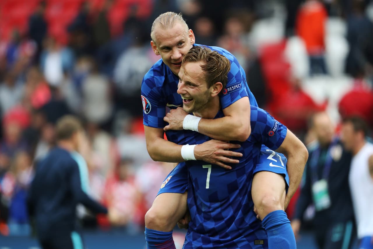 Croacia debutó con el pie derecho en un partido que pudo definir con calma, pero las fallas lo mantuvieron apretado y cerrado.